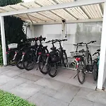 Exklusive Lage, Sehr Grosse Mit Gartenblick - Haemmerle Rot * 康斯坦茨