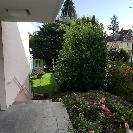 Exklusive Lage, Sehr Grosse Mit Gartenblick - Haemmerle Rot Konstanz