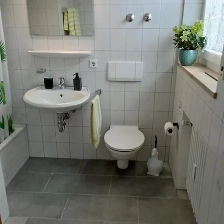 Exklusive Lage, Sehr Große Mit Gartenblick - Hämmerle Rot Apartment