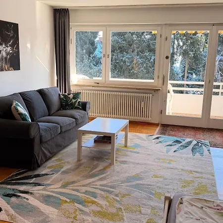 Exklusive Lage, Sehr Grosse Mit Gartenblick - Haemmerle Rot * コンスタンツ